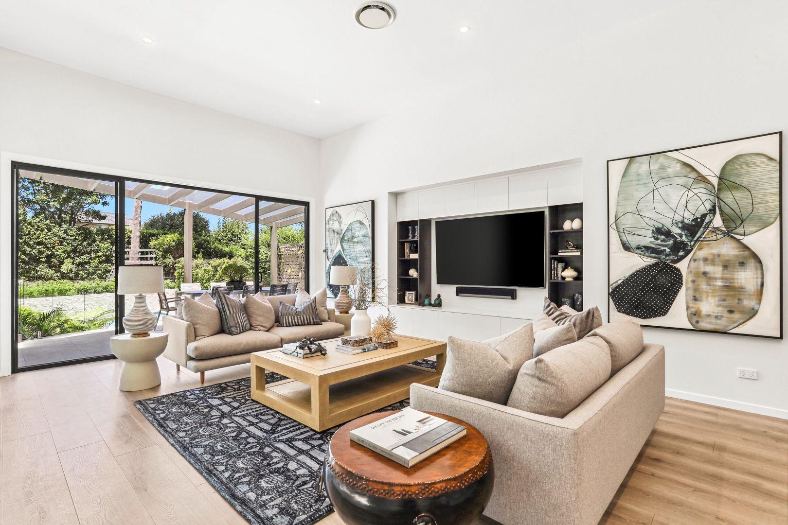 8 First Avenue, Lane Cove NSW 2066, Image 2