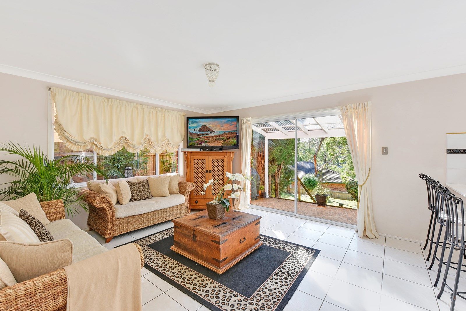 98 Excelsior Road, Mount Colah NSW 2079, Image 2