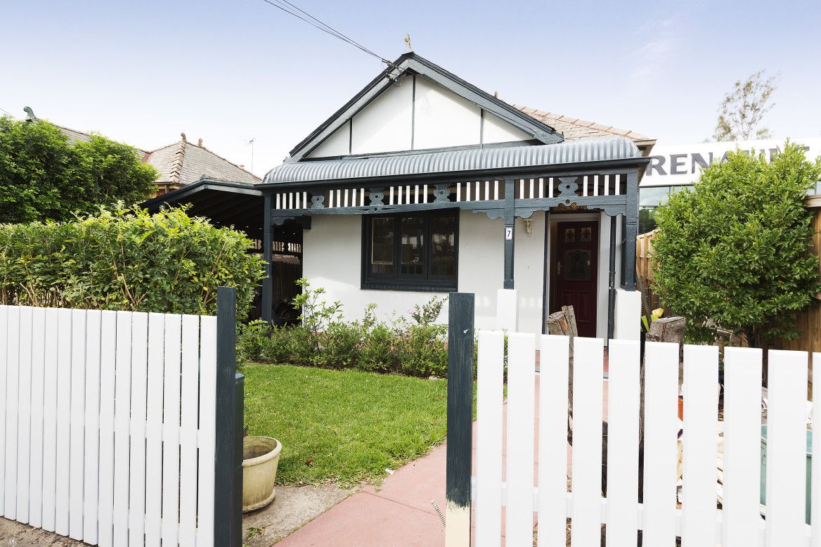 2 bedrooms House in 7 Hawthorne Parade HABERFIELD NSW, 2045