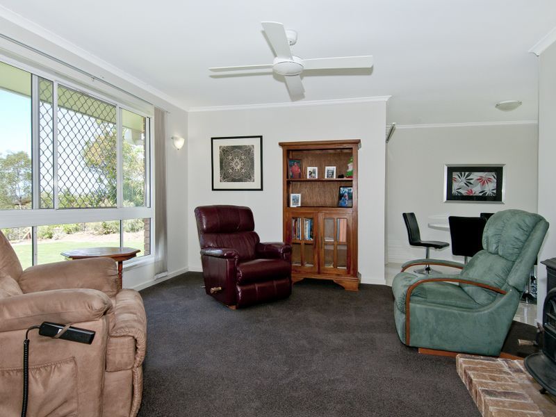 26 Helisma Court, Mount Warren Park QLD 4207, Image 2