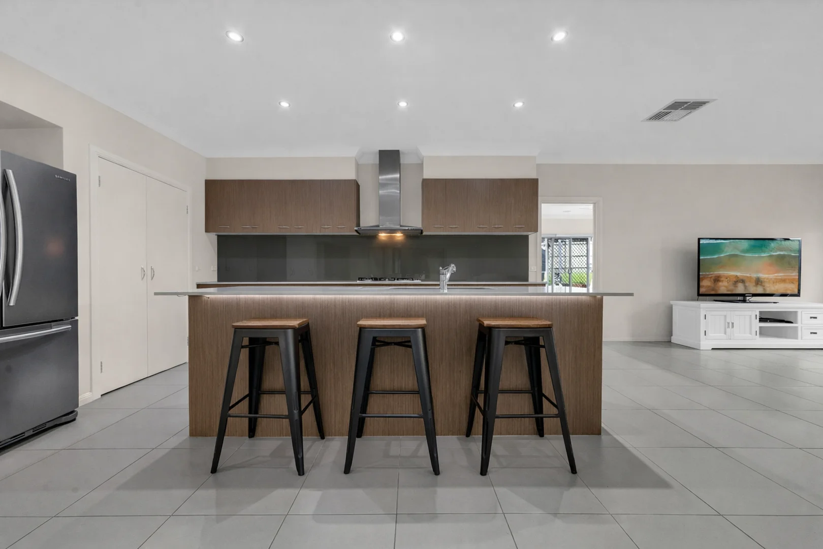 Additional image 3 of 101 Livingstone Boulevard, Pakenham VIC 3810