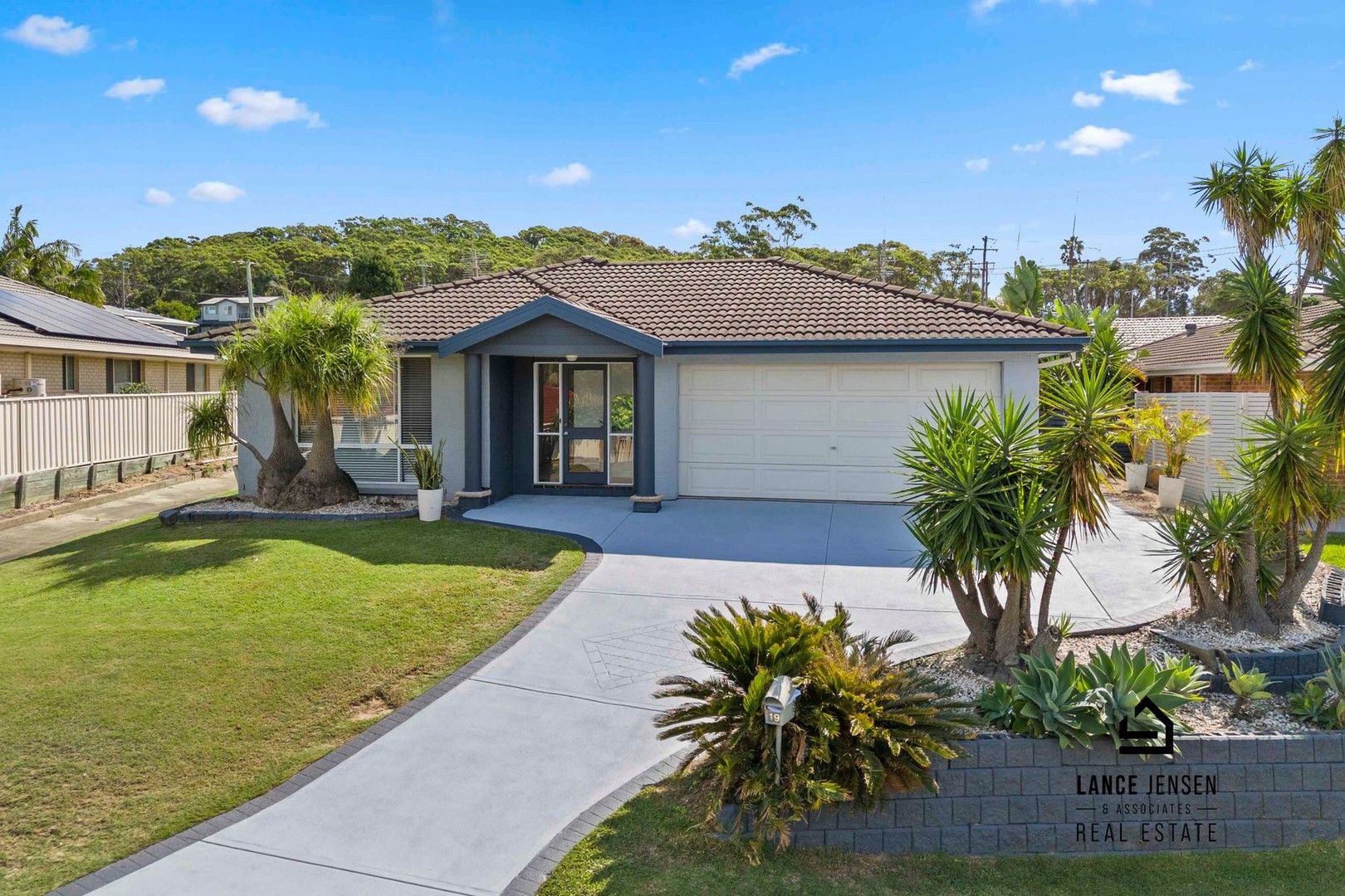 19 Dirkala Close, Belmont North NSW 2280, Image 0