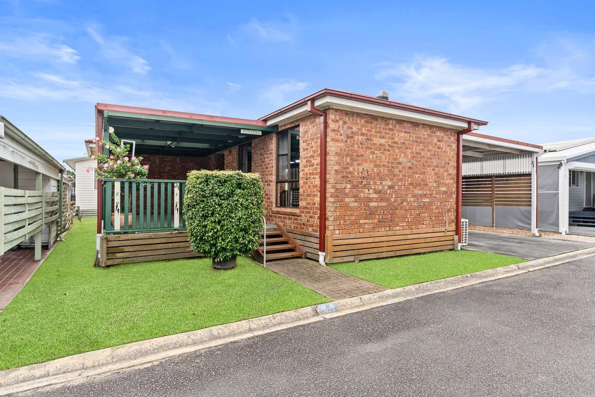 Picture of 21/25 Mulloway Road, CHAIN VALLEY BAY NSW 2259