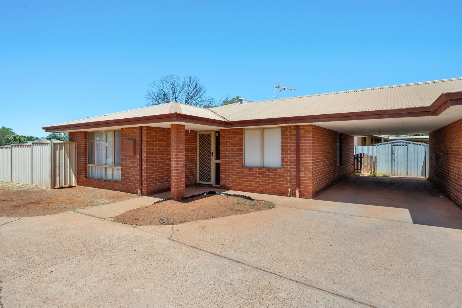 3 bedrooms Apartment / Unit / Flat in 1/15 Joyce Drive BOULDER WA, 6432