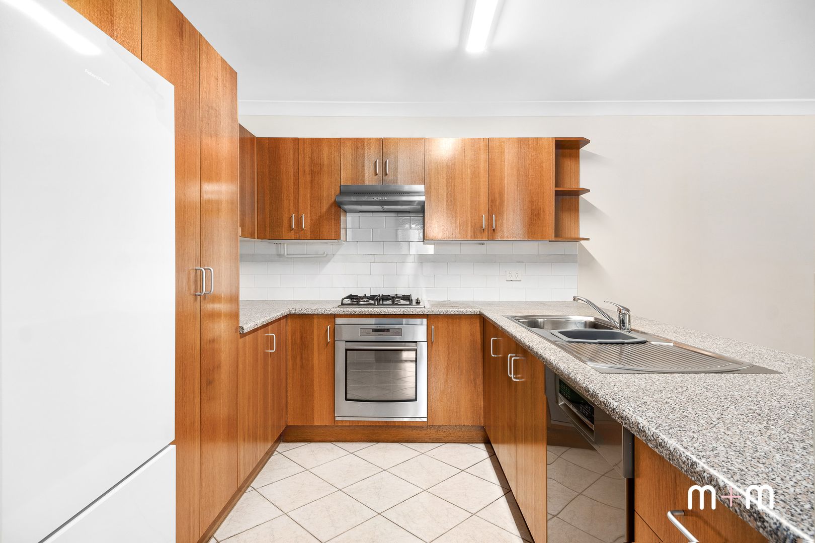 8/49 Mountain Road, Austinmer NSW 2515, Image 2