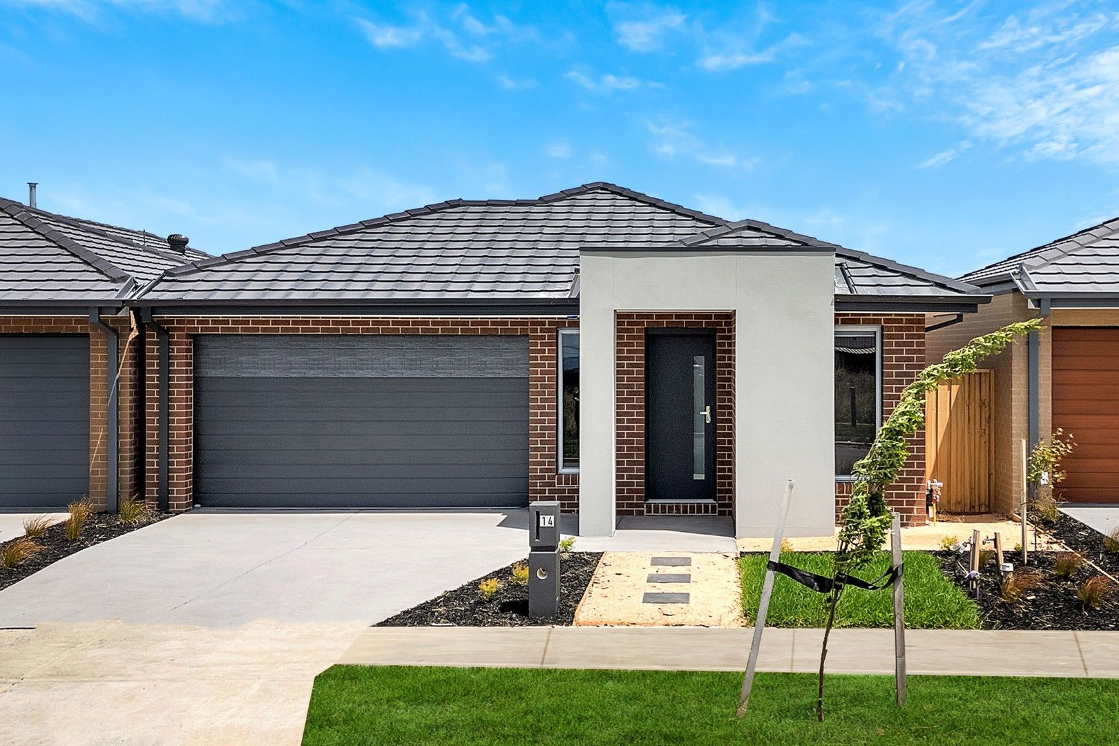 14 Pobblebonk Crescent, Clyde North VIC 3978, Image 0