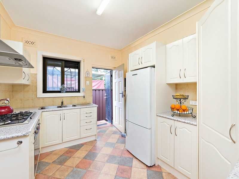 76 The Crescent, Homebush NSW 2140, Image 2