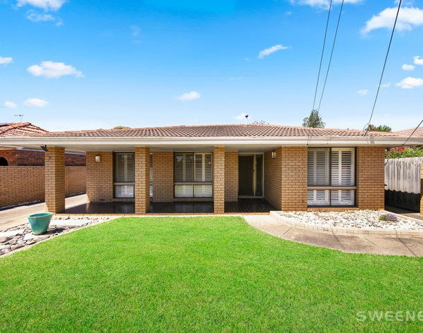 8 Mayfield Grove, Altona Meadows VIC 3028