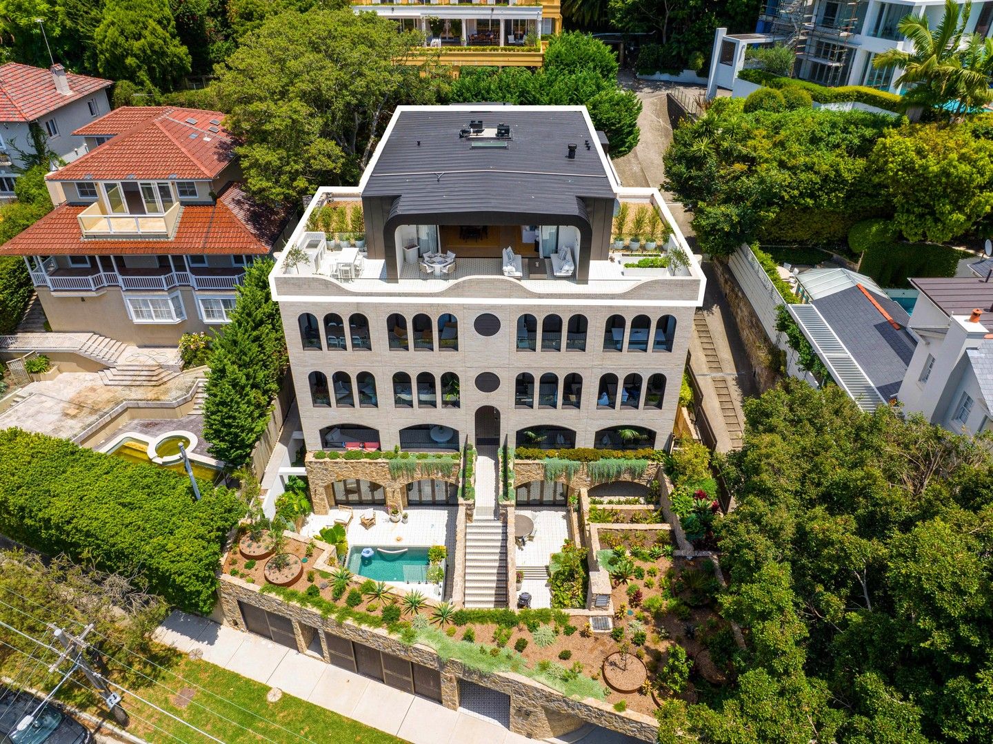 3 bedrooms House in 8/49 Drumalbyn Road BELLEVUE HILL NSW, 2023