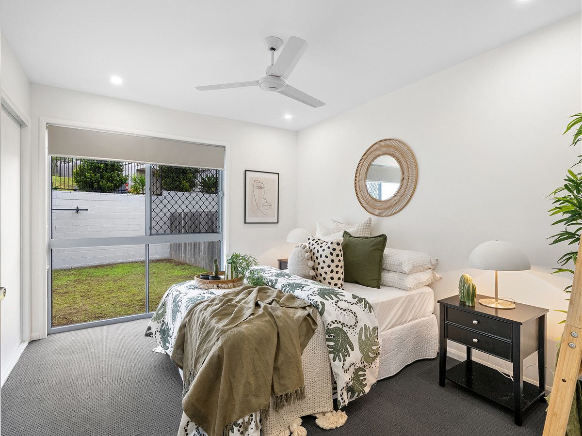 4 Birdie Place, Carbrook QLD 4130, Image 2