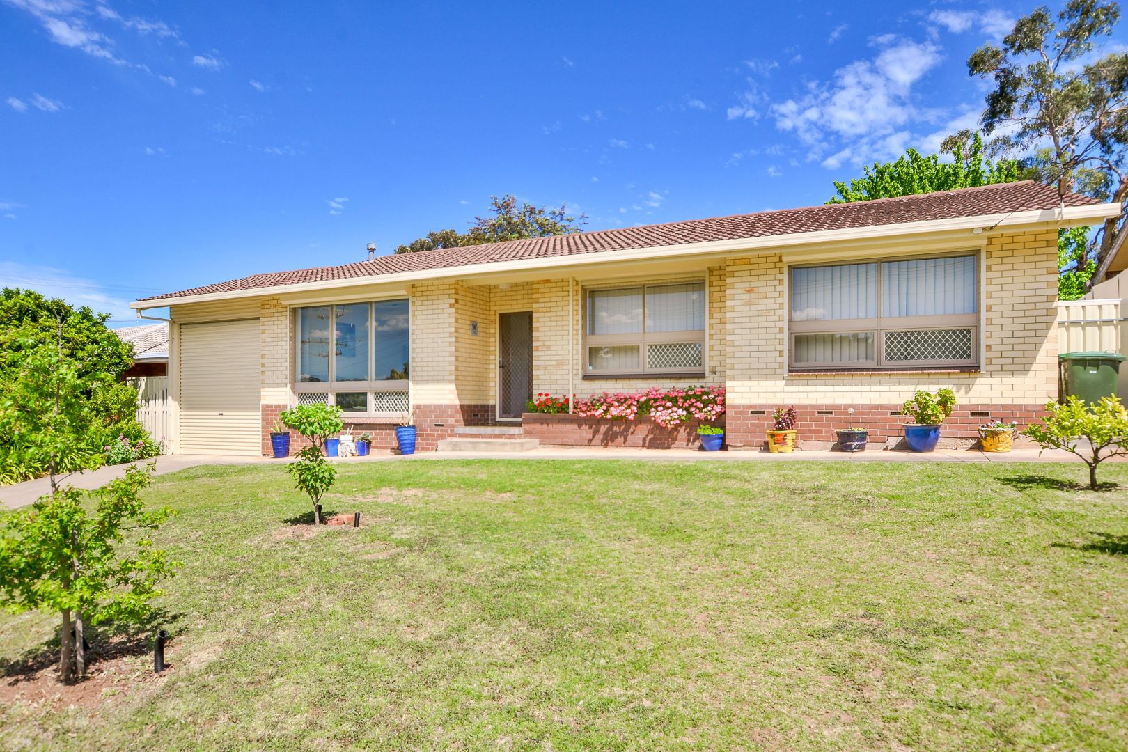 27 Village Road, Hackham West SA 5163, Image 1