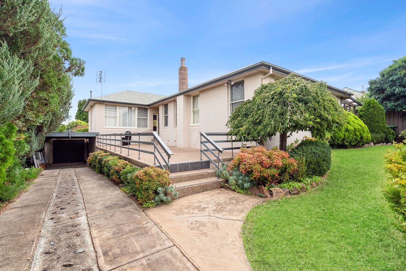 3 bedrooms House in 4 Sanita Street GOULBURN NSW, 2580