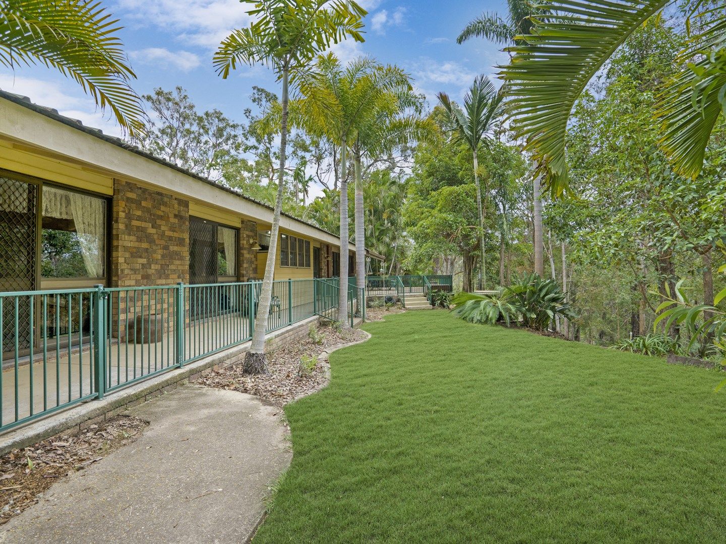 2 Karragata Court, Tallebudgera QLD 4228, Image 0