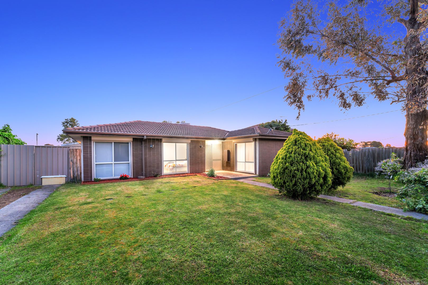 3 Hallston Court, Meadow Heights VIC 3048