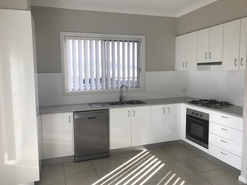 2 bedrooms House in 33a Falcon Drive TAMWORTH NSW, 2340