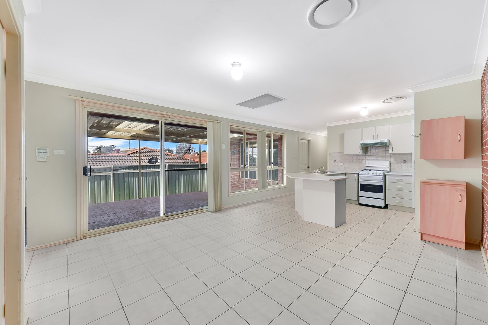 22B Kellerman Drive, St Helens Park NSW 2560, Image 2