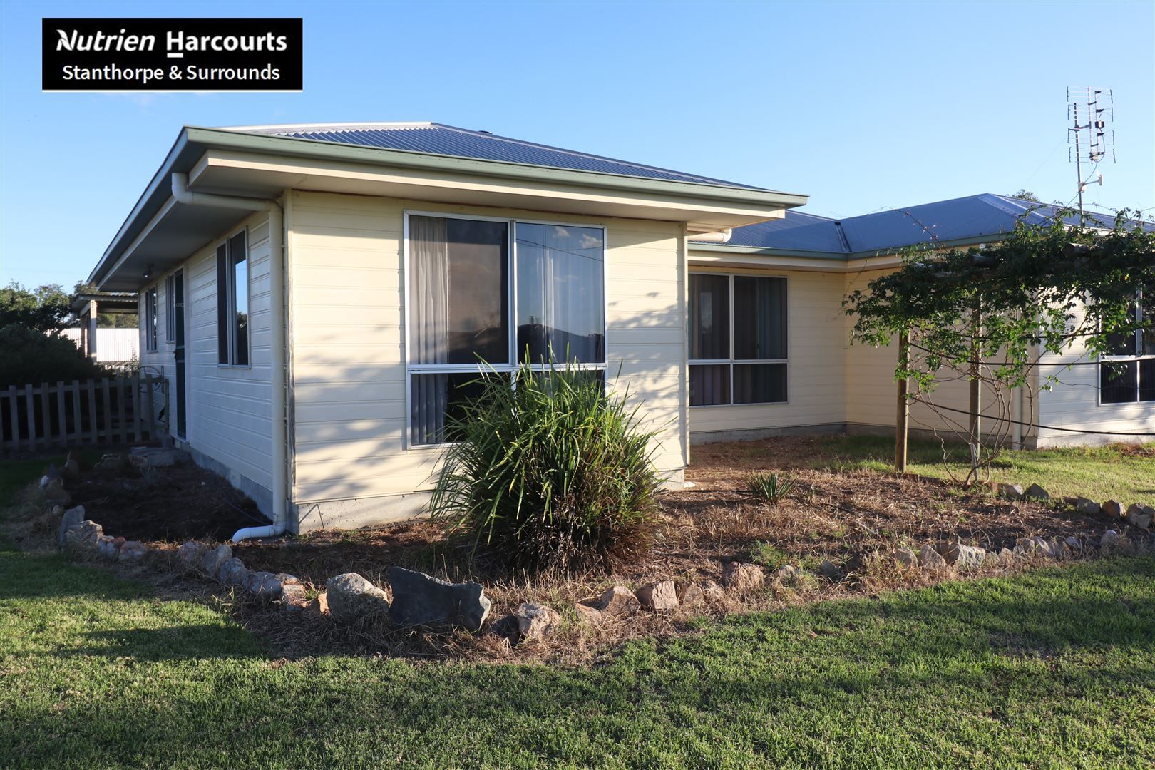 11 Margetts Street, Wallangarra QLD 4383, Image 0