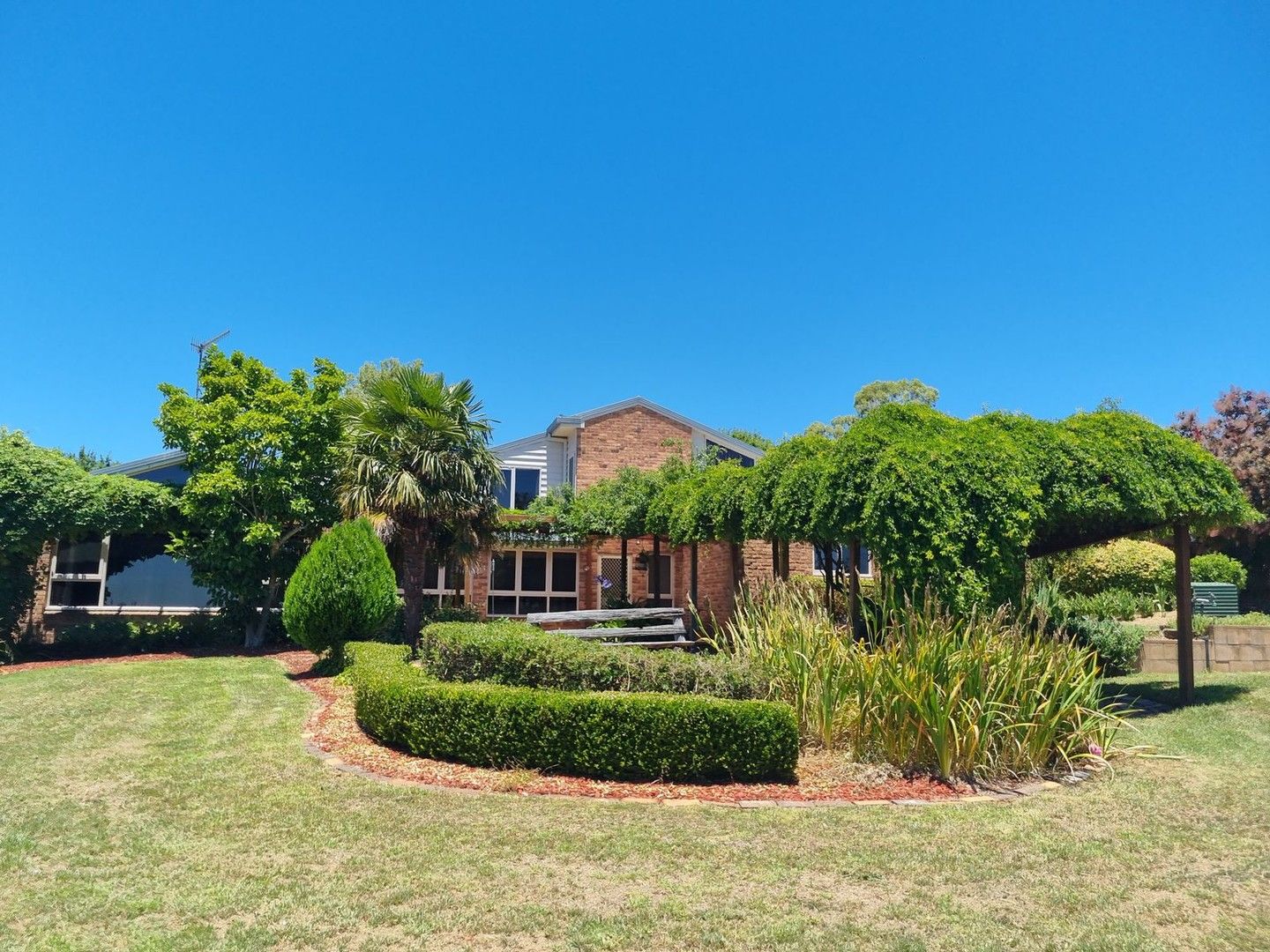 4 bedrooms House in 240 Bundarra Road ARMIDALE NSW, 2350