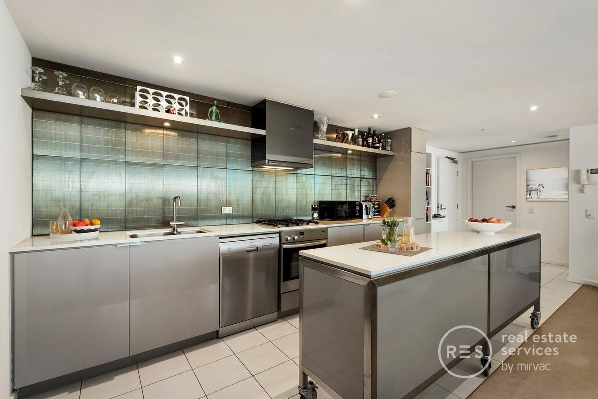 2605/90 Lorimer Street, Docklands VIC 3008, Image 1