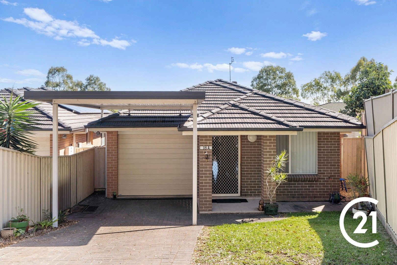 3 bedrooms Townhouse in 18a Weaver Crescent WATANOBBI NSW, 2259