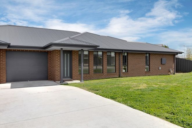 Picture of 1 Fox Close, GOULBURN NSW 2580