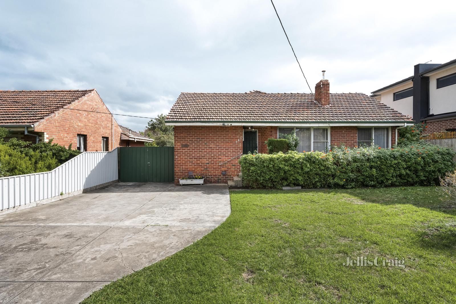 985 Pascoe Vale Road, Jacana VIC 3047, Image 0