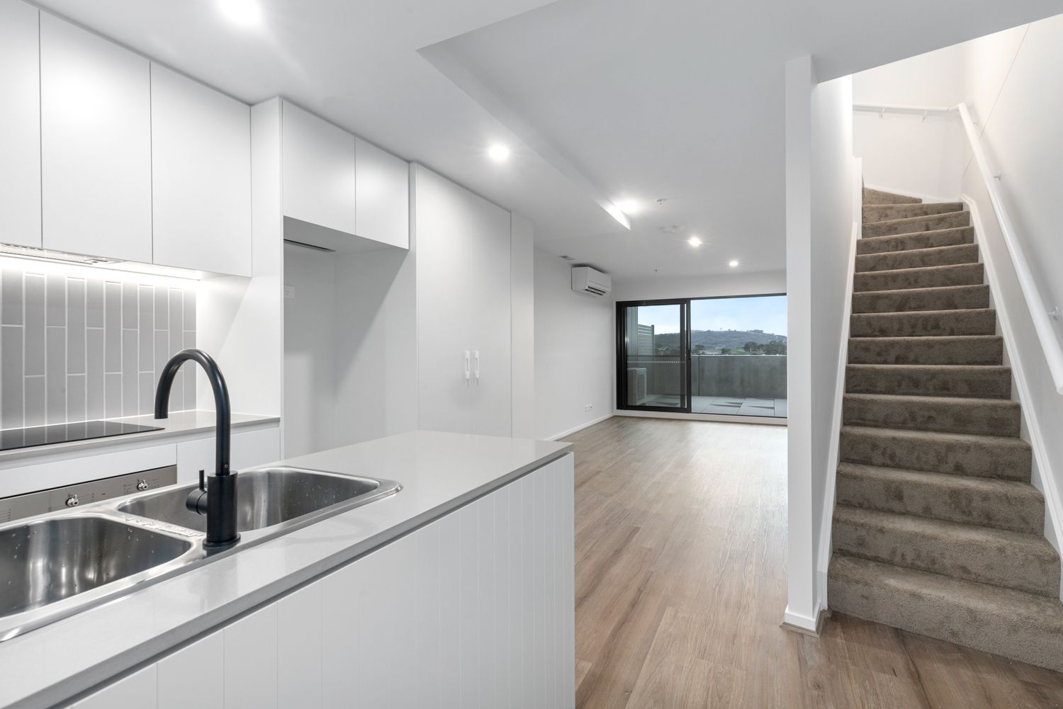2 bedrooms Apartment / Unit / Flat in 407/181 Sutherland Crescent TAYLOR ACT, 2913