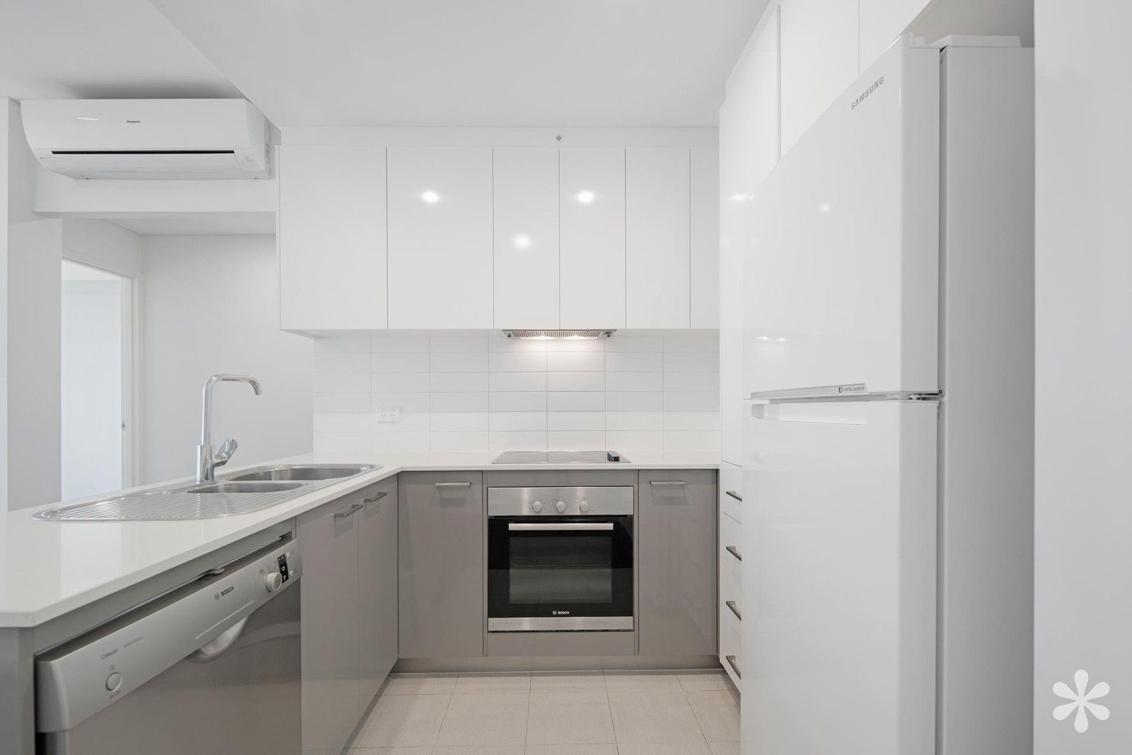 1 bedrooms Apartment / Unit / Flat in 4/131 Burswood Road BURSWOOD WA, 6100