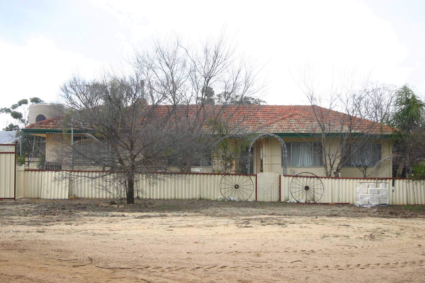 209 Cemetery Road, Toolibin WA 6312, Image 2