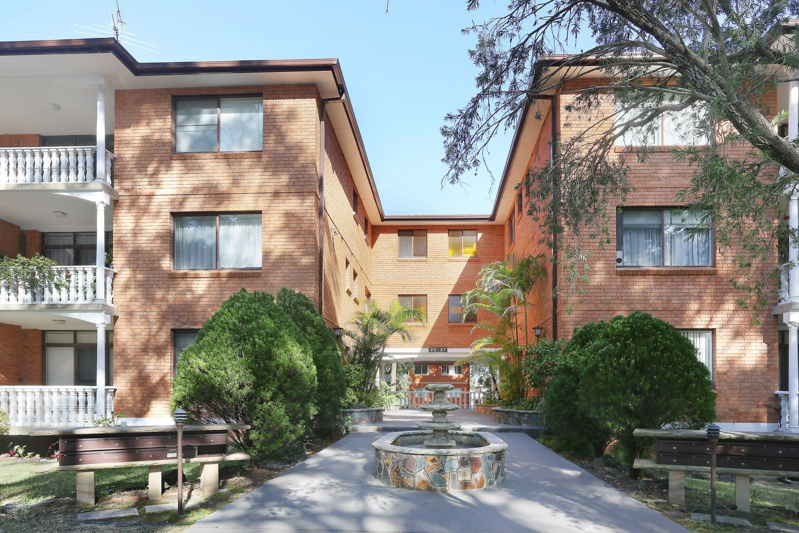 3 bedrooms Apartment / Unit / Flat in 17/23 Lancelot Street ALLAWAH NSW, 2218