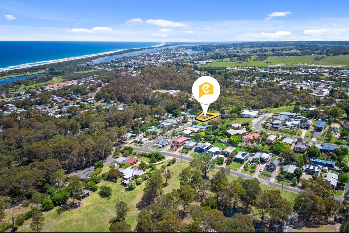 15 Christopher Court, Lakes Entrance VIC 3909, Image 2