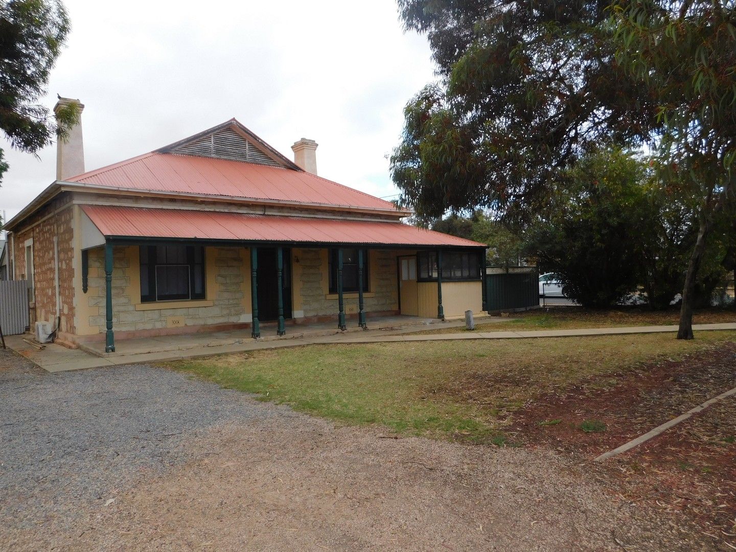 3 bedrooms House in 99 Balmoral Road PORT PIRIE SA, 5540