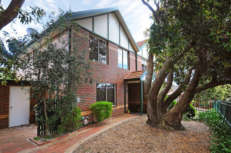 3 bedrooms Townhouse in 4/316 Skye Road FRANKSTON VIC, 3199