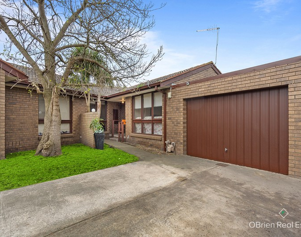 2/32 Cheviot Road, Keysborough VIC 3173