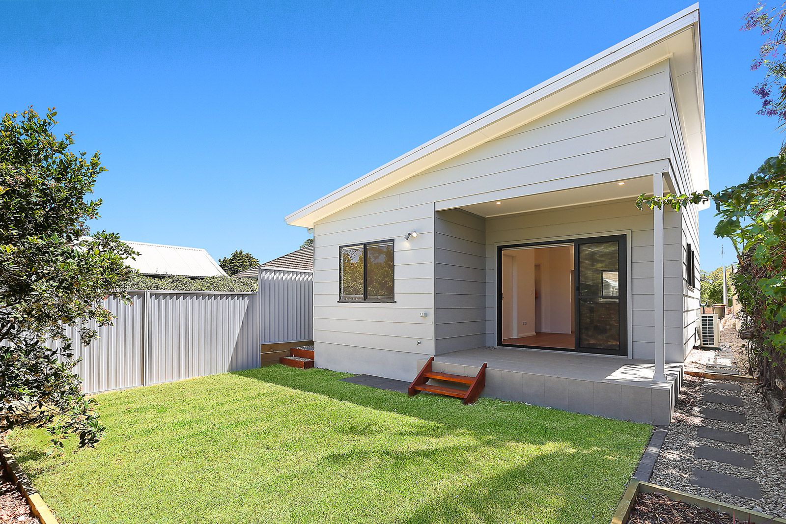 2 bedrooms Townhouse in 90A Baroona Road NORTHBRIDGE NSW, 2063