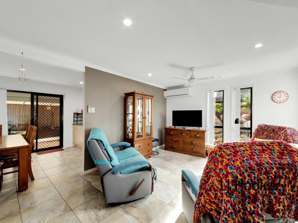 1/70 Hampton Drive, Tannum Sands QLD 4680, Image 2