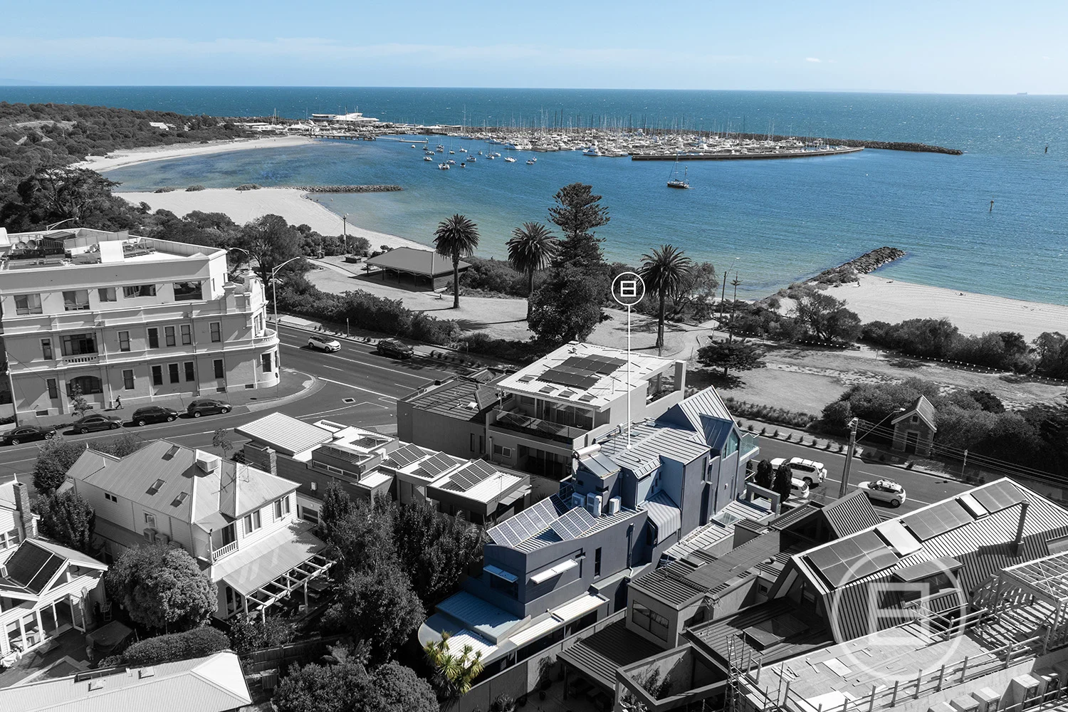 53 Beach Road, Hampton VIC 3188