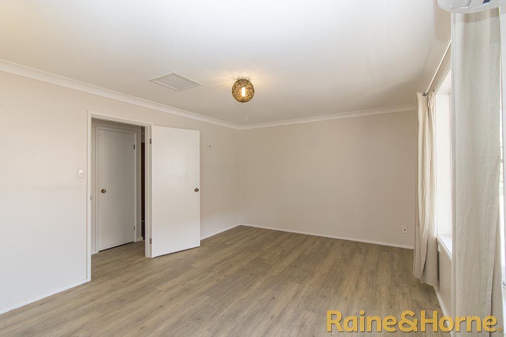 136 Murgah Street, Narromine NSW 2821, Image 2