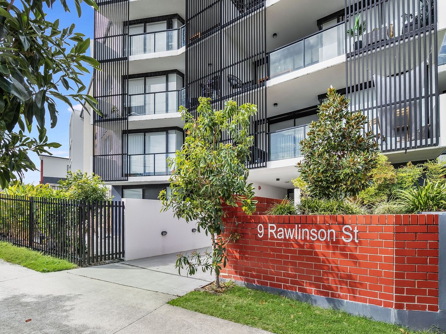 3 bedrooms Apartment / Unit / Flat in 9/9 Rawlinson Street MURARRIE QLD, 4172