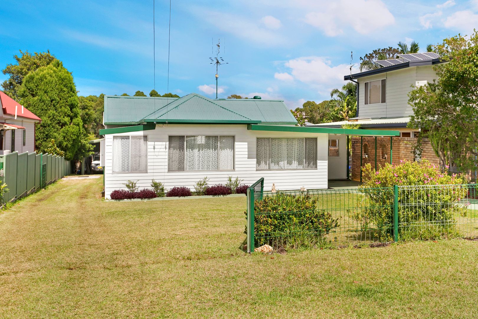 9 Annesley Avenue, Stanwell Tops Property History & Address Research