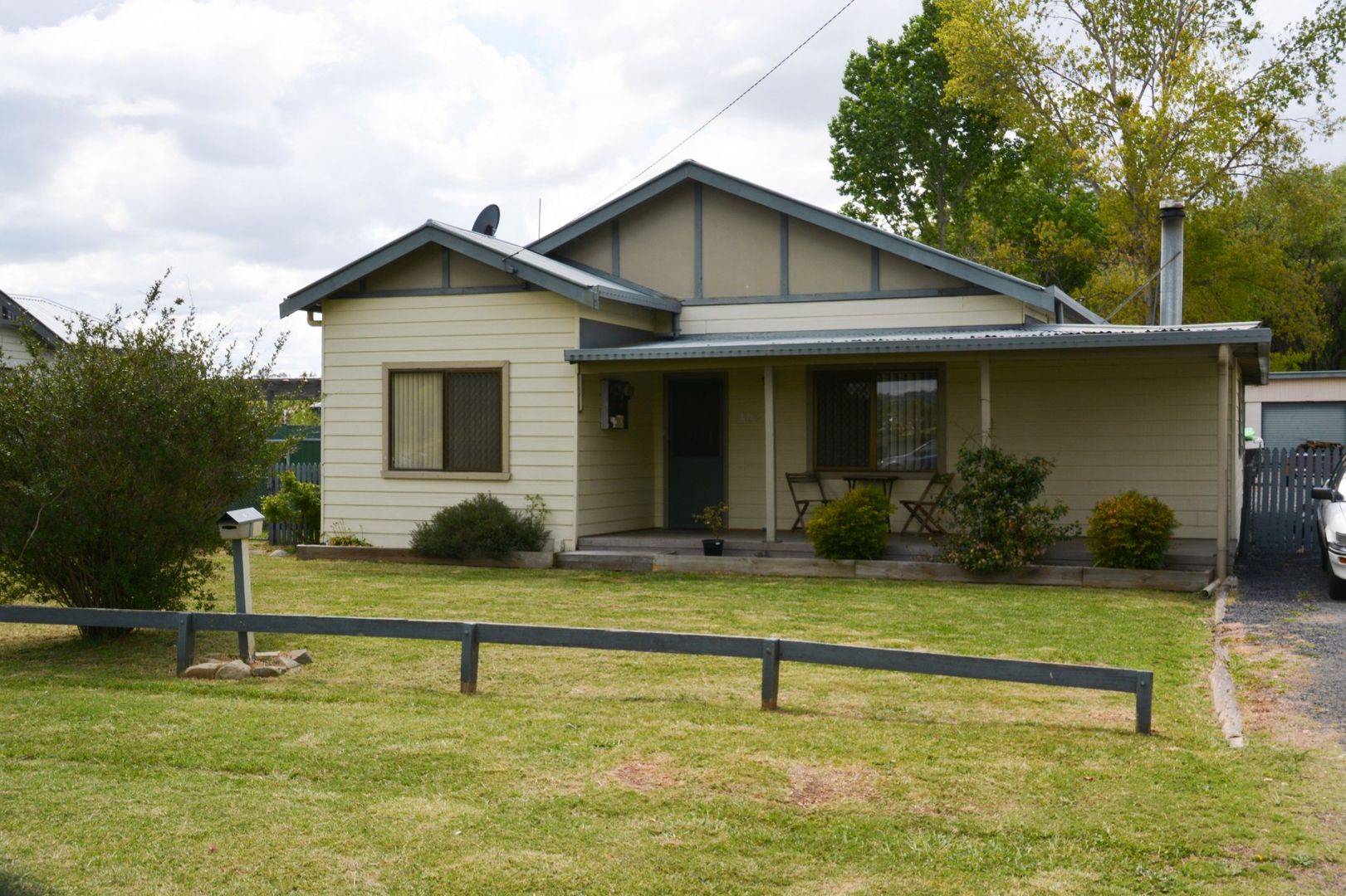 409 Grey Street, Glen Innes Property History & Address Research Domain