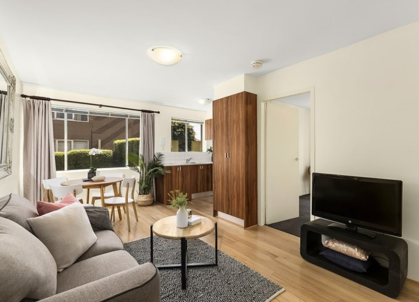 1/556 Moreland Road, Brunswick West VIC 3055