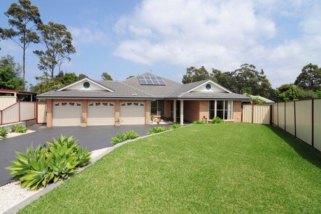 Picture of 4 Hurst Place, ST GEORGES BASIN NSW 2540