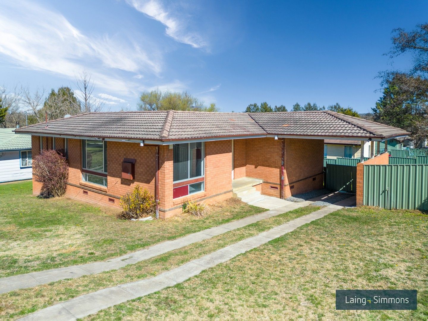 3 bedrooms House in 24 Northcott Street ARMIDALE NSW, 2350