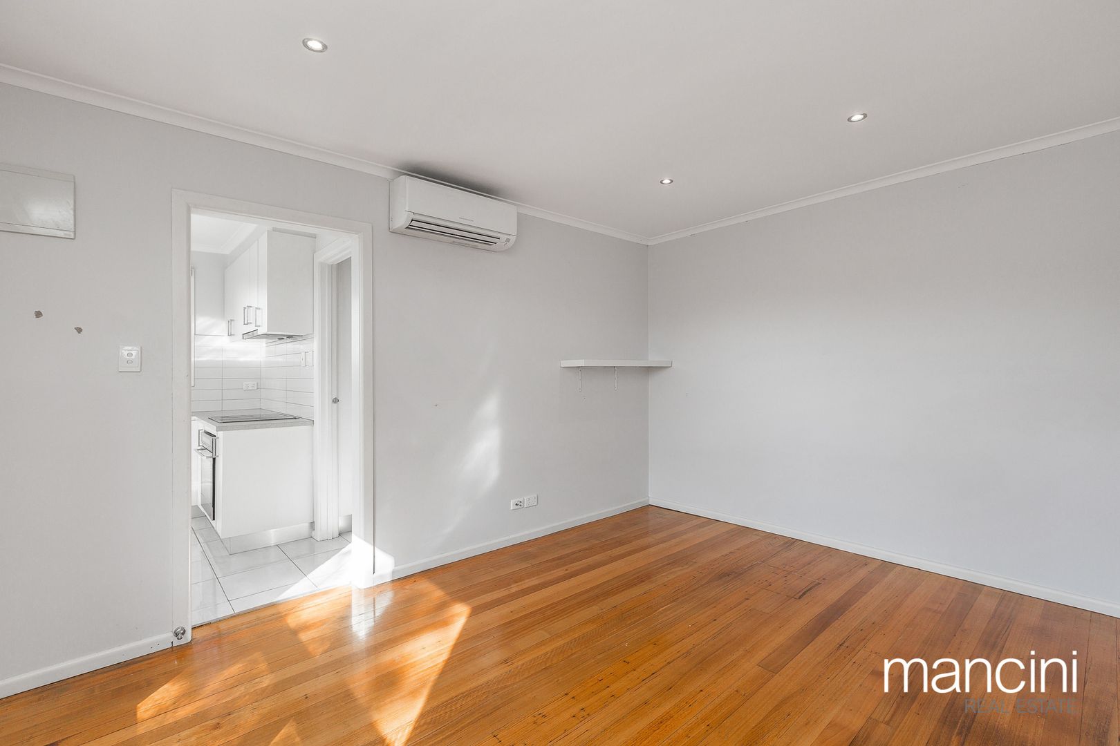 1/47 Curlew Avenue, Altona VIC 3018, Image 2