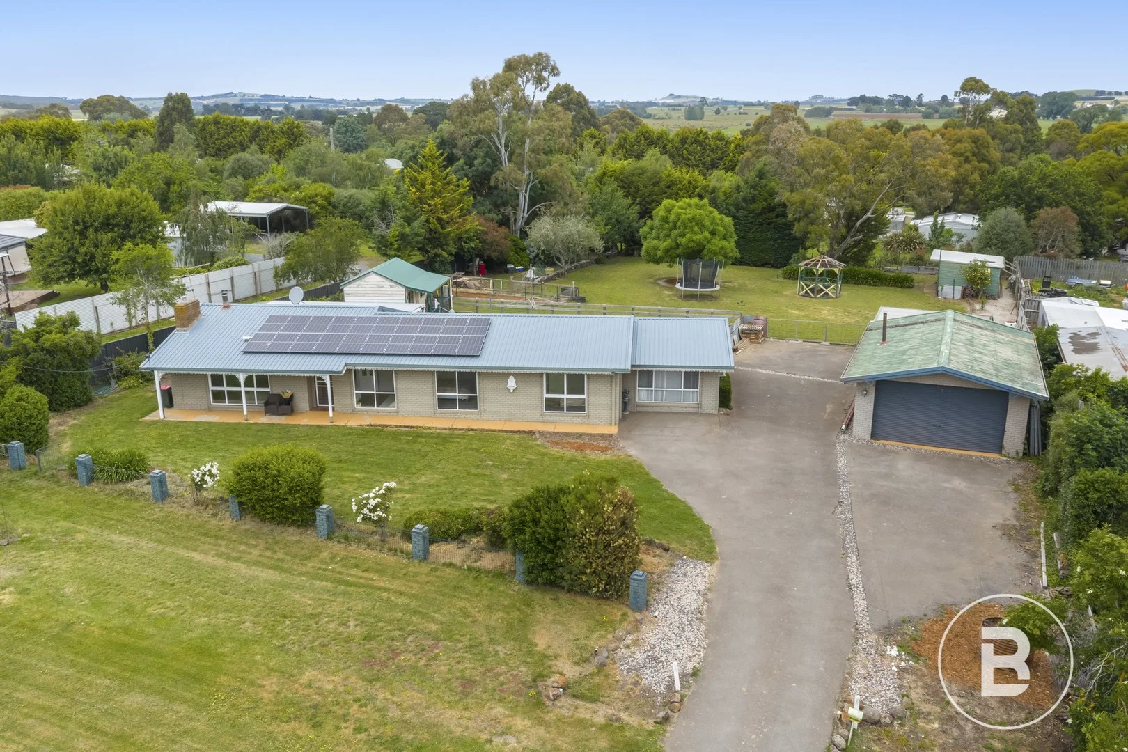 10 Yelland Road, Newlyn North VIC 3364