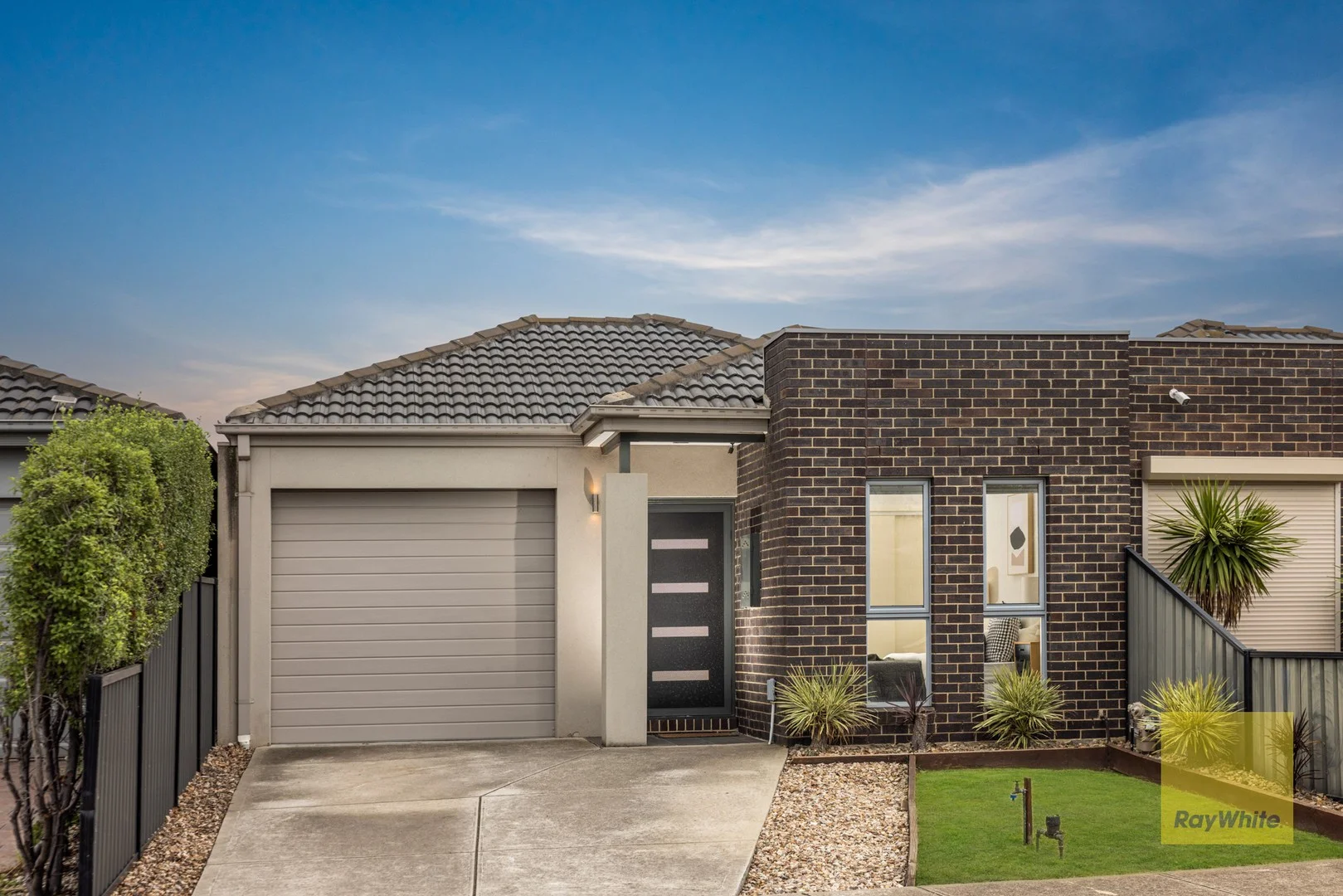 Primary image of 5 Amberley Gardens, Derrimut VIC 3026