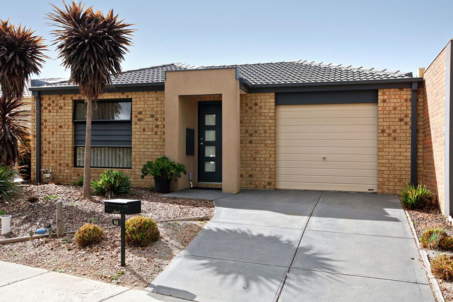 3 bedrooms House in 88 Edgevale Way TARNEIT VIC, 3029