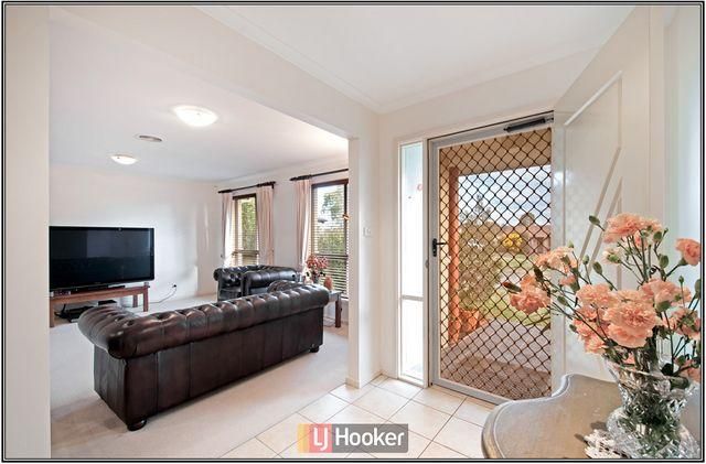 2/15 Rainbow Place, LATHAM ACT 2615, Image 1