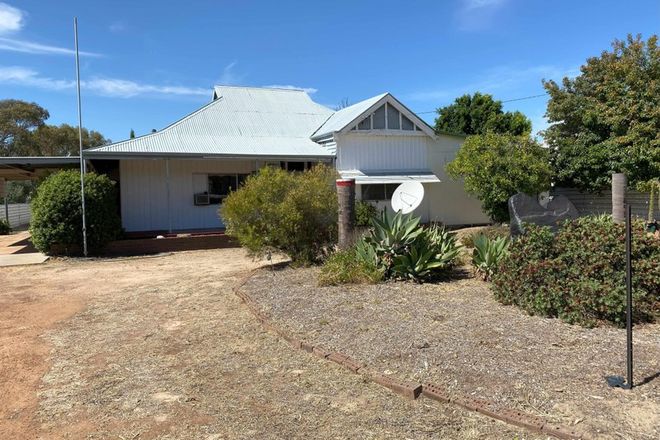 Picture of 6 Massingham Street, KELLERBERRIN WA 6410